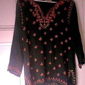 Natural Choice- Vintage quarter sleeve embellished pink and gold black top - Med